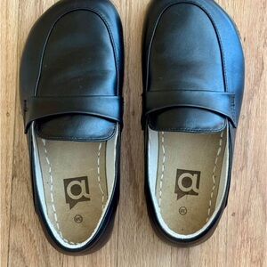 Anya Dalia barefoot Black Leather Loafers for Women